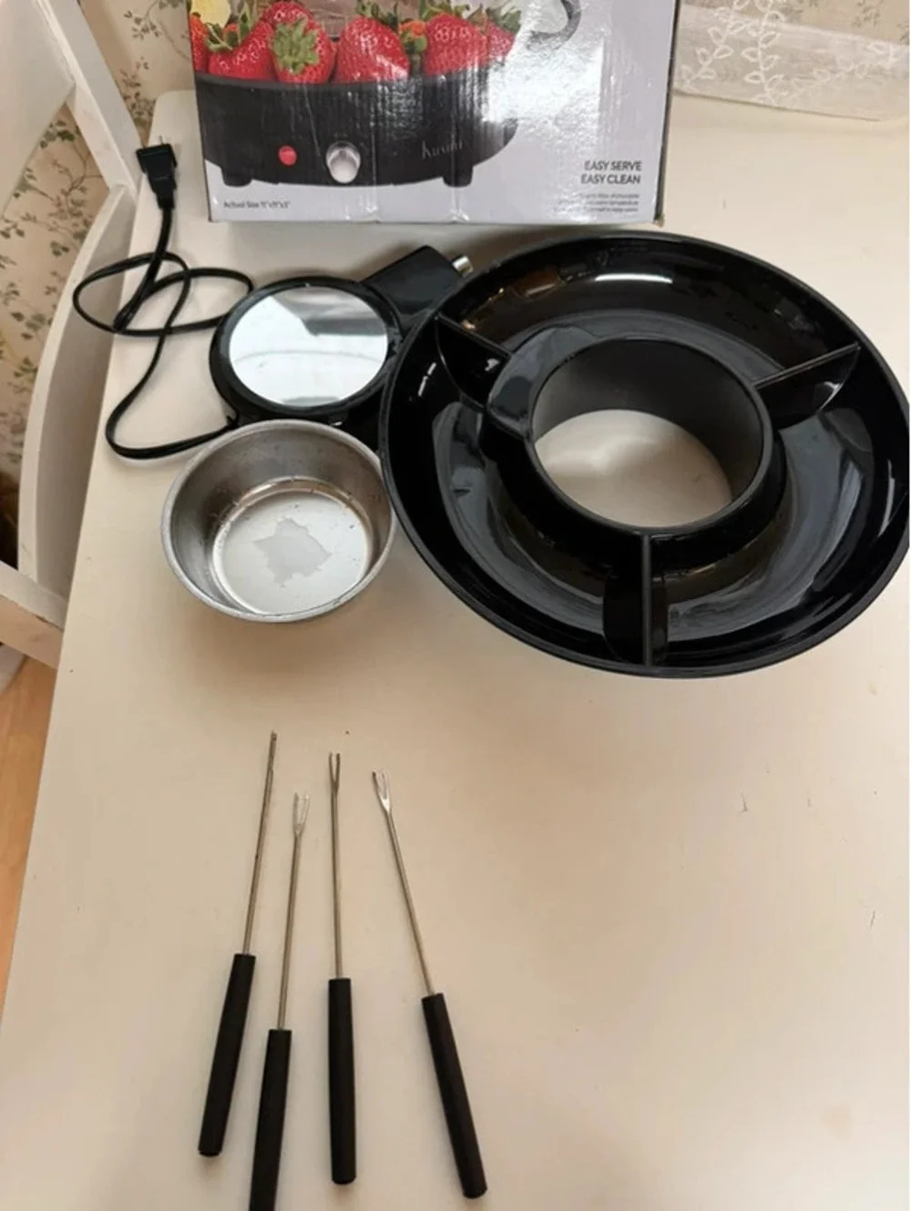 electric chocolate fondue maker
